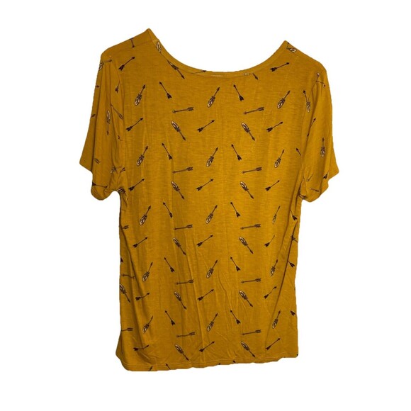 SELF ESTEEM Mustard Arrows Print V Neck Short Sleeve Women's T Shirt Size XL - Picture 2 of 5